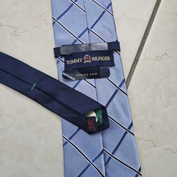 Tommy Hilfiger Blue & Black Cross Stripe Tie 100% Silk Made in USA NWT Emblem - Picture 4 of 9